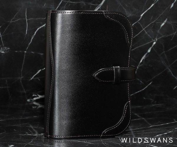 �����٤�Υ٥�ƥ��ա� �磻��ɥ���� ���ɥ�ץ륢�å� �Х��֥� �����ƥ�Х������ �ʥ��顼���֥�å��� SADDLE PULL UP BIBLE WILD SWANS