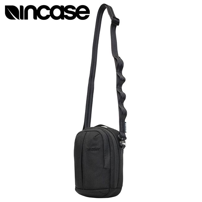 【選べるノベルティ付】Incase インケース Tracks Small Shoulder Pouch 2L スモールショルダーポーチ (カラー:ブラック) 137253053001