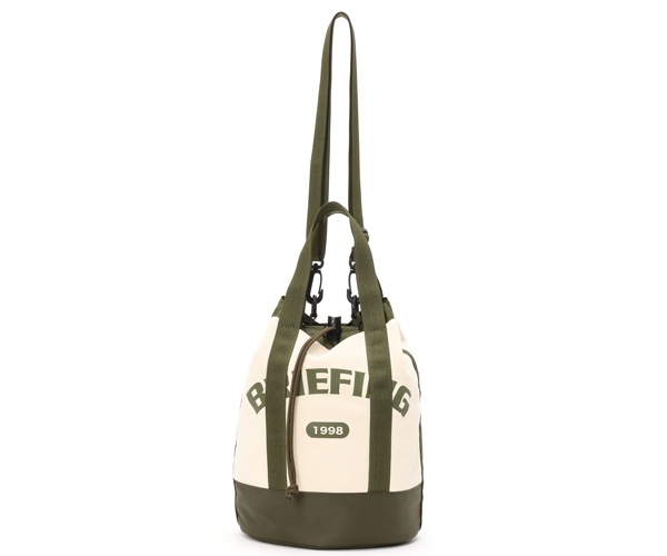 �����٤�Υ٥�ƥ��ա� �֥꡼�ե��� BRIEFING �ɥ������ȥ�󥰥ݡ��� COLLEGE DRAWSTRING POUCH �ʥ��顼�����꡼��� BRA243L28