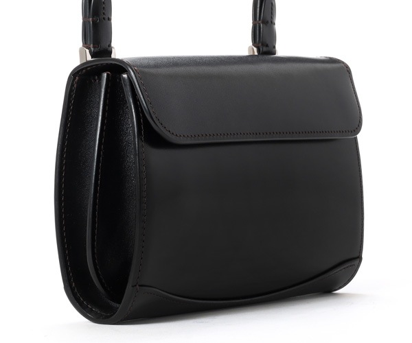 �����٤�Υ٥�ƥ��ա� �磻��ɥ���� ���ɥ�ץ륢�å� ��ȥ� ���������Хå� �ʥ��顼���֥�å��� SADDLE PULL UP RETRA WILD SWANS