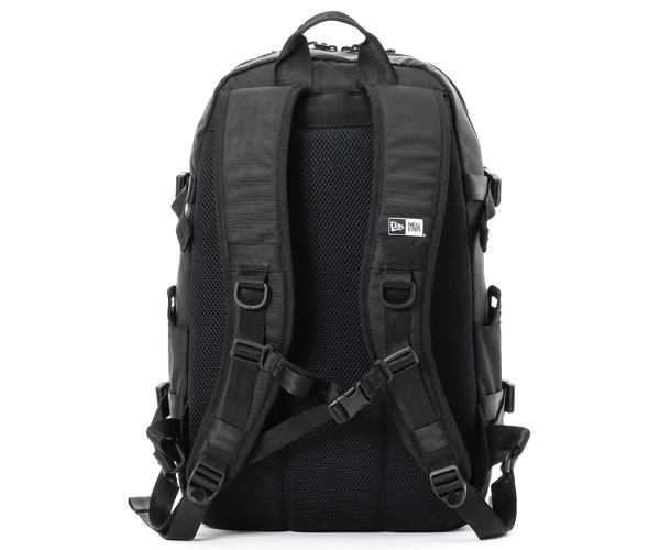 NEWERA　【使用2回】バックパック　28L 11556610 BLK Amazon.co.jp: ニューエラ（NEW ERA） リュック スマートパック