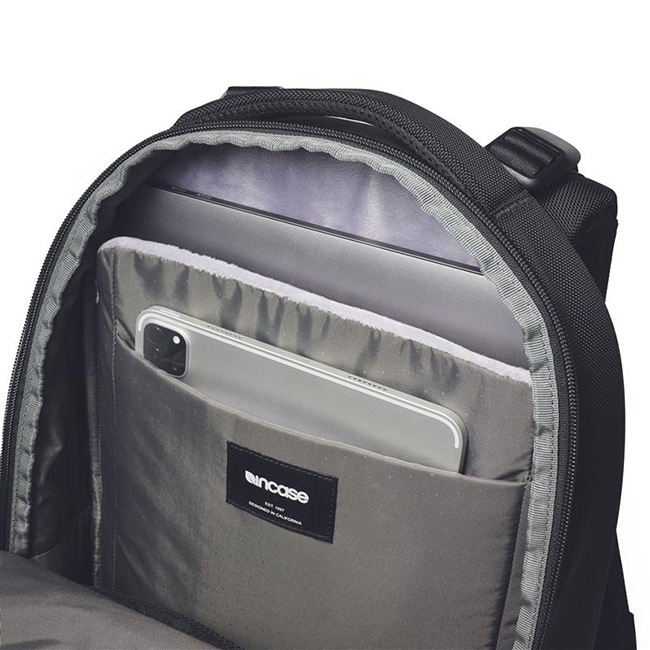 ٤Υ٥ƥաIncase 󥱡 Tracks Backpack 18L Хåѥå ʥ顼֥å  137242053002