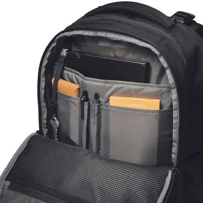 ٤Υ٥ƥաIncase 󥱡 Tracks Backpack 18L Хåѥå ʥ顼֥å  137242053002