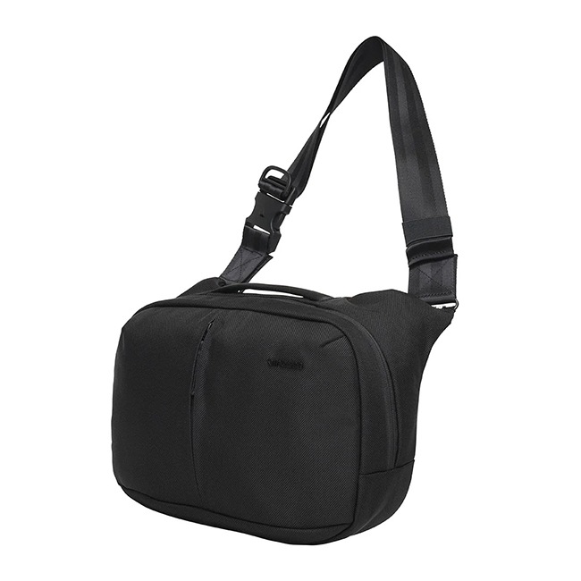 �����٤�Υ٥�ƥ��ա�Incase ���󥱡��� Tracks Sling 7L ����󥰥Хå� �ʥ��顼���֥�å��� 137252053001