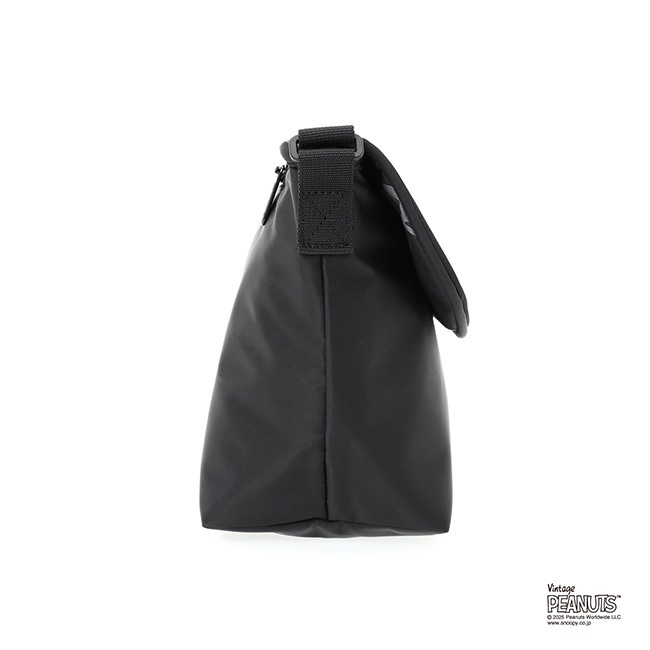 �����٤�Υ٥�ƥ��ա�Manhattan Portage �ޥ�ϥå���ݡ��ơ��� PEANUTS 2025 ��å��󥸥㡼�Хå� �ʥ��顼���֥�å��� MP1603BPDMGNTPNS25