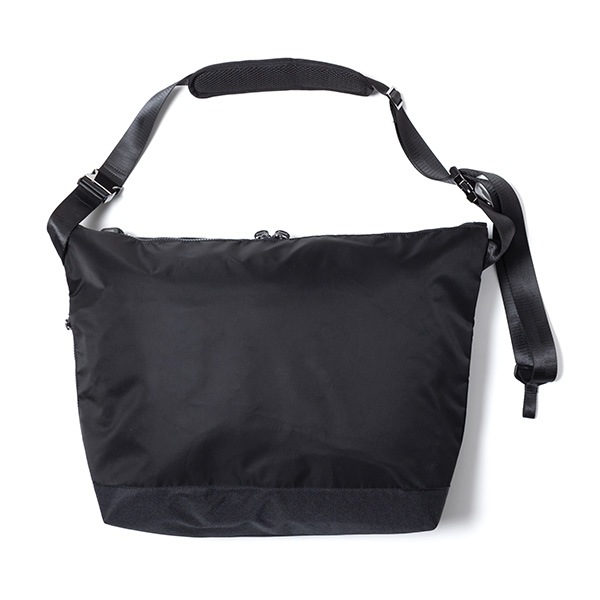 �����٤�Υ٥�ƥ��ա� MAKAVELIC �ޥ���٥�å� URBAN MESSENGER BAG SIERRA EDITION ��å��󥸥㡼�Хå� �ʥ��顼���֥�å��� 3126-10505