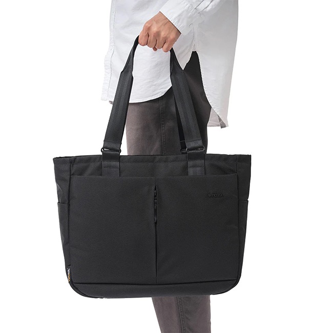 選べるノベルティ付】Incase インケース Tracks Tote 22L トートバッグ