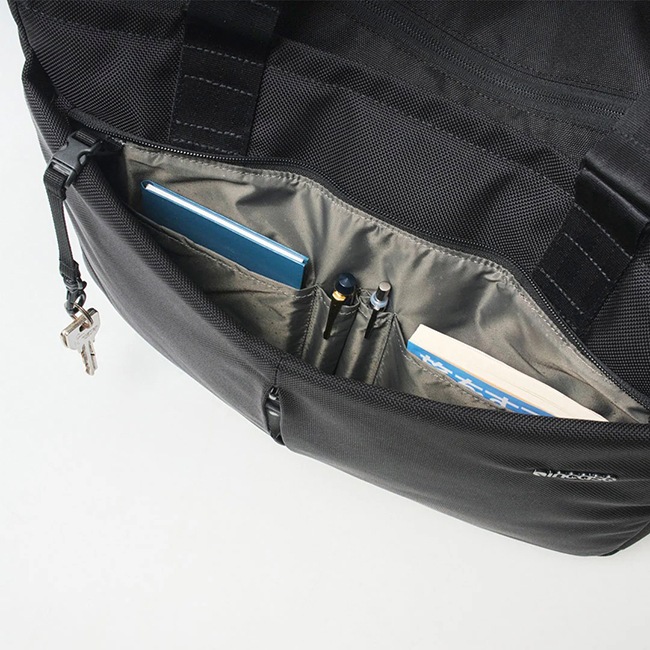 選べるノベルティ付】Incase インケース Tracks Tote 22L トートバッグ 選べるノベルティ付】Incase インケース Tracks Tote 22L トートバッグ