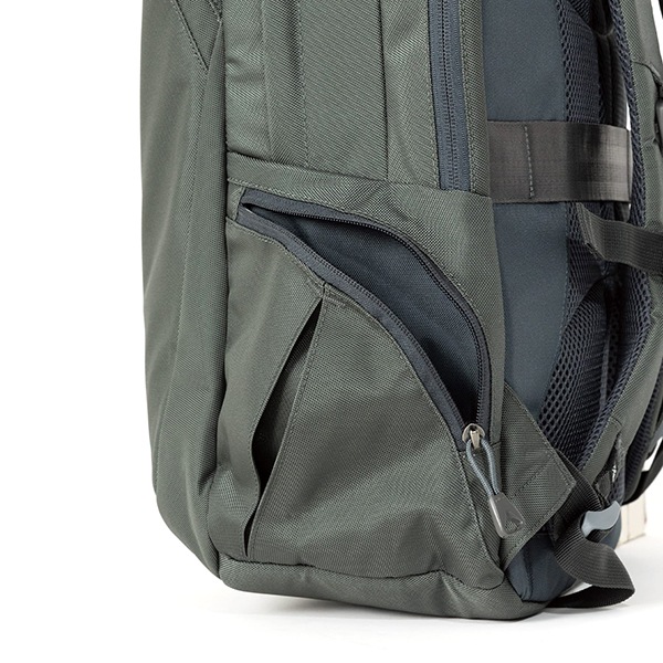 �����٤�Υ٥�ƥ��ա� KARRIMOR ����ޡ� tribute 25 ���å����å� �ʥ��顼���ߥåɥʥ��ȡ� 501234-5040