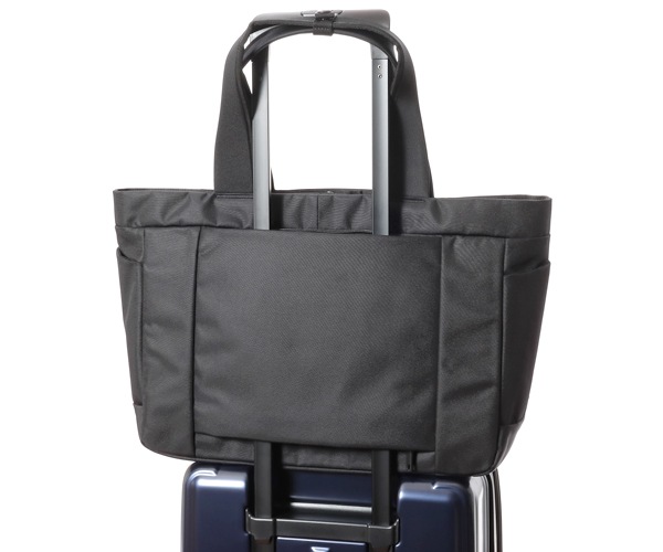 �����٤�Υ٥�ƥ��աۥ֥꡼�ե��� BRIEFING �ȡ��ȥХå� SW WIDE TOTE �ʥ��顼���֥�å��� BRA223T27