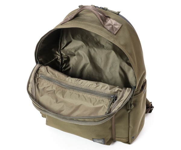 ポーター エクスプローラー デイパック(M) オリーブ EXPLORER(エクスプローラー) DAYPACK(M) | 吉田カバン