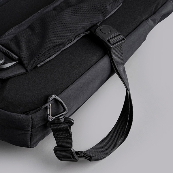 �����٤�Υ٥�ƥ��ա� ALPAKA ����ѥ� METRO CROSSBODY ��󥷥����� ��ե� �ʥ��顼���֥�å��� 4165
