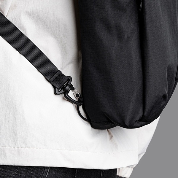 �����٤�Υ٥�ƥ��ա� ALPAKA ����ѥ� METRO CROSSBODY ��󥷥����� ��ե� �ʥ��顼���֥�å��� 4165