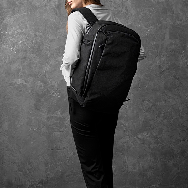 �����٤�Υ٥�ƥ��ա� ALPAKA ����ѥ� TRAVERSE BACKPACK �Хå��ѥå� �ʥ��顼���֥�å��� 4256