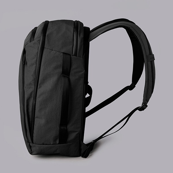 �����٤�Υ٥�ƥ��ա� ALPAKA ����ѥ� TRAVERSE BACKPACK �Хå��ѥå� �ʥ��顼���֥�å��� 4256