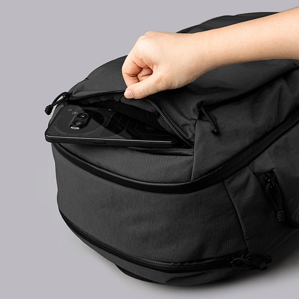�����٤�Υ٥�ƥ��ա� ALPAKA ����ѥ� TRAVERSE BACKPACK �Хå��ѥå� �ʥ��顼���֥�å��� 4256