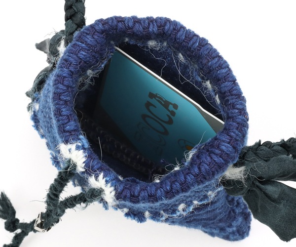 �����٤�Υ٥�ƥ��ա� �ݡ��������饷�å� ����ɡ� OMAMORI POUCH W / SILK & SILVER M �ݡ��� M �ʥ��顼���֥롼�� PORTER CLASSIC 001-4019