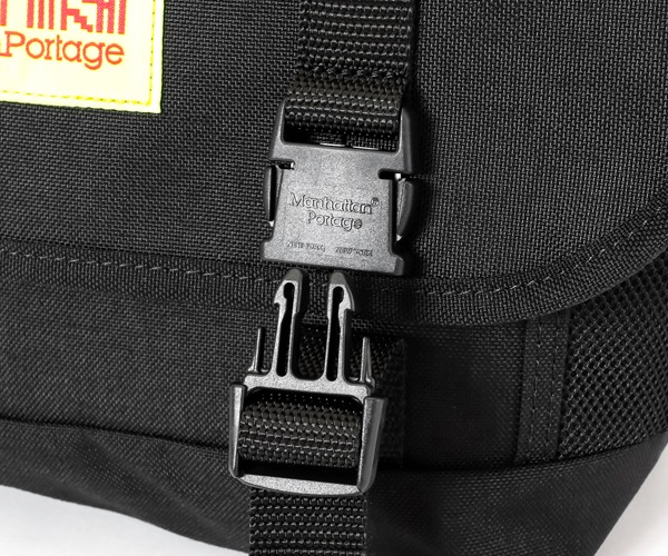 �����٤�Υ٥�ƥ��ա�Manhattan Portage �ޥ�ϥå���ݡ��ơ��� ��å��󥸥㡼�Хå� �ʥ��顼���֥�å��� MP1621LNW
