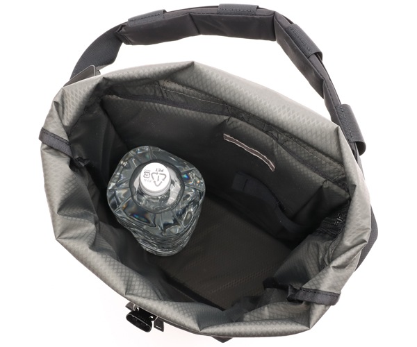 �����٤�Υ٥�ƥ��ա� CIE ���� �ץ饤���� 2WAY�Хå��ѥå� �ʥ��顼���֥�å��� 035000