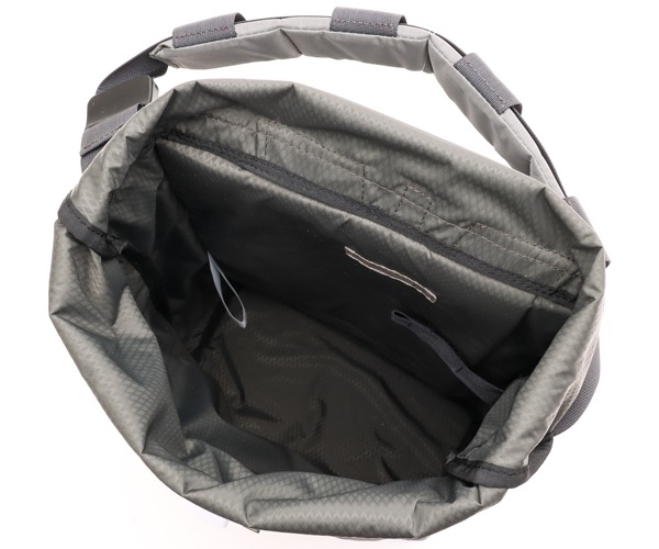 �����٤�Υ٥�ƥ��ա� CIE ���� �ץ饤���� 2WAY�Хå��ѥå� �ʥ��顼�����졼�� 035000