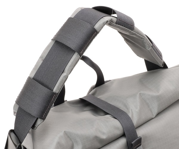 �����٤�Υ٥�ƥ��ա� CIE ���� �ץ饤���� 2WAY�Хå��ѥå� �ʥ��顼�����졼�� 035000