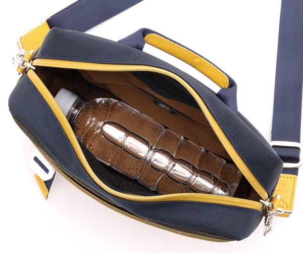 CROWNオリジナルドキュメントバッグ THE NORTH FACE クラッチバッグ Shuttle Document Holder（ザ