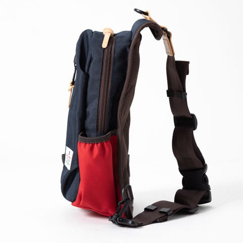 �����٤�Υ٥�ƥ��ա� MAKAVELIC �ޥ���٥�å� TRUCKS COCOON 4 BODY BAG �ܥǥ��Хå� �ʥ��顼���������ͥ��ӡ��ߥ�åɡ� 3124-10301