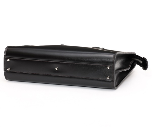 �����٤�Υ٥�ƥ��աۥ磻��ɥ���� ���ɥ�ץ륢�å� ��������� �ӥ��ͥ��Хå��ʥ��顼���֥�å���SADDLE PULL UP CIRCULO WILD SWANS