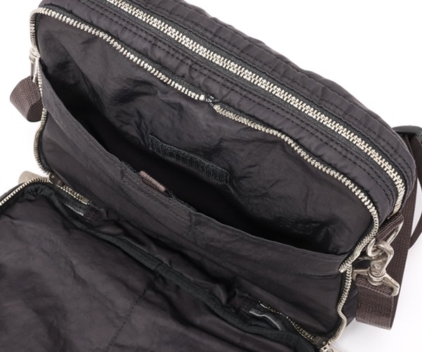 �����٤�Υ٥�ƥ��ա� �ݡ��������饷�å� �����ѡ��ʥ����� ����ץ륷�������Хå� �ʥ��顼���֥�å��� PORTER CLASSIC 015-3075