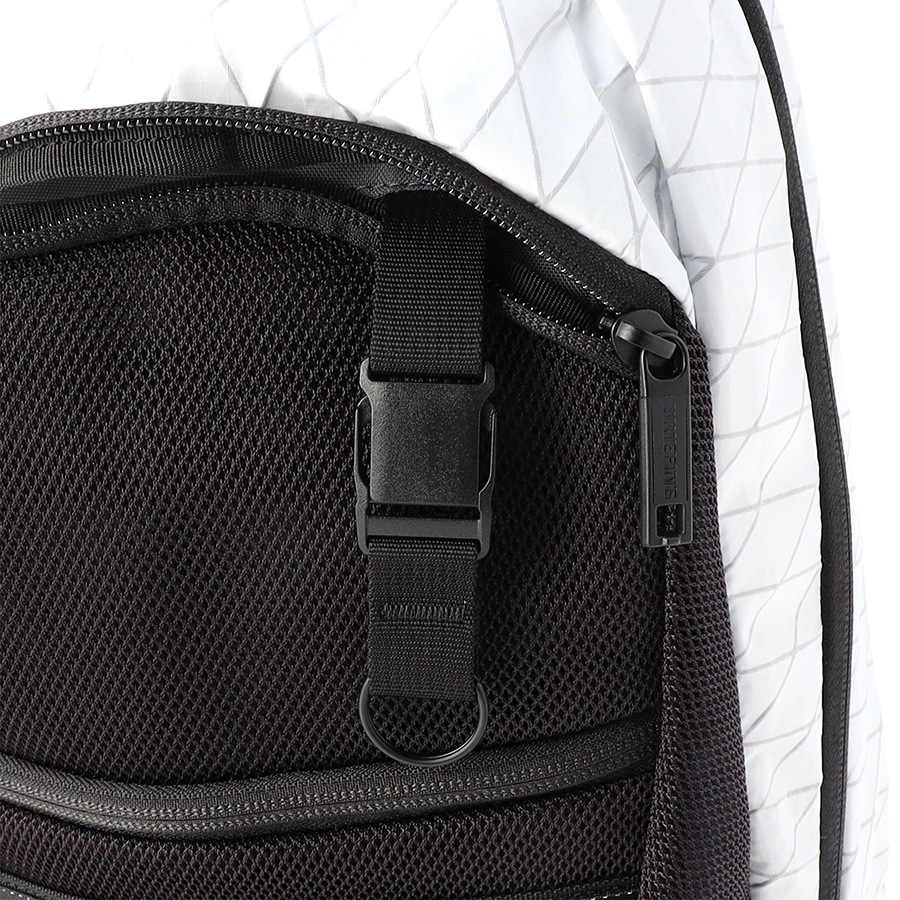 �����٤�Υ٥�ƥ��ա� �֥꡼�ե��� BRIEFING �ܥǥ��Хå� MFC SLING XP �ʥ��顼���֥�å��� BRA241L74