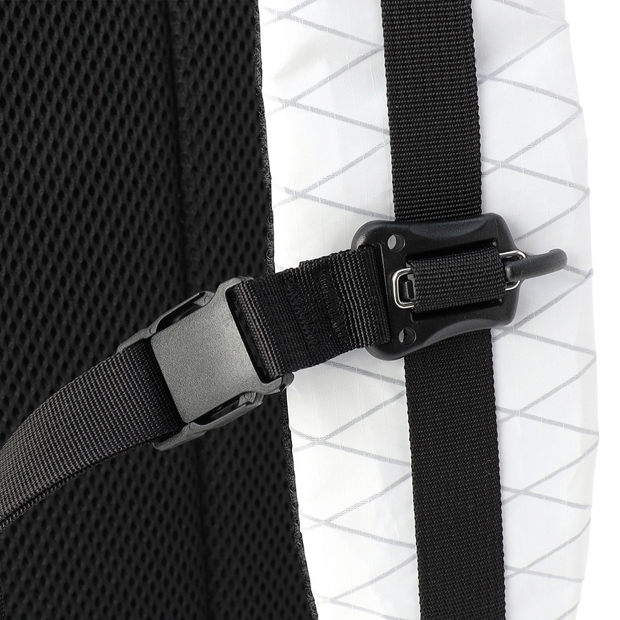 �����٤�Υ٥�ƥ��ա� �֥꡼�ե��� BRIEFING �ܥǥ��Хå� MFC SLING XP �ʥ��顼���֥�å��� BRA241L74