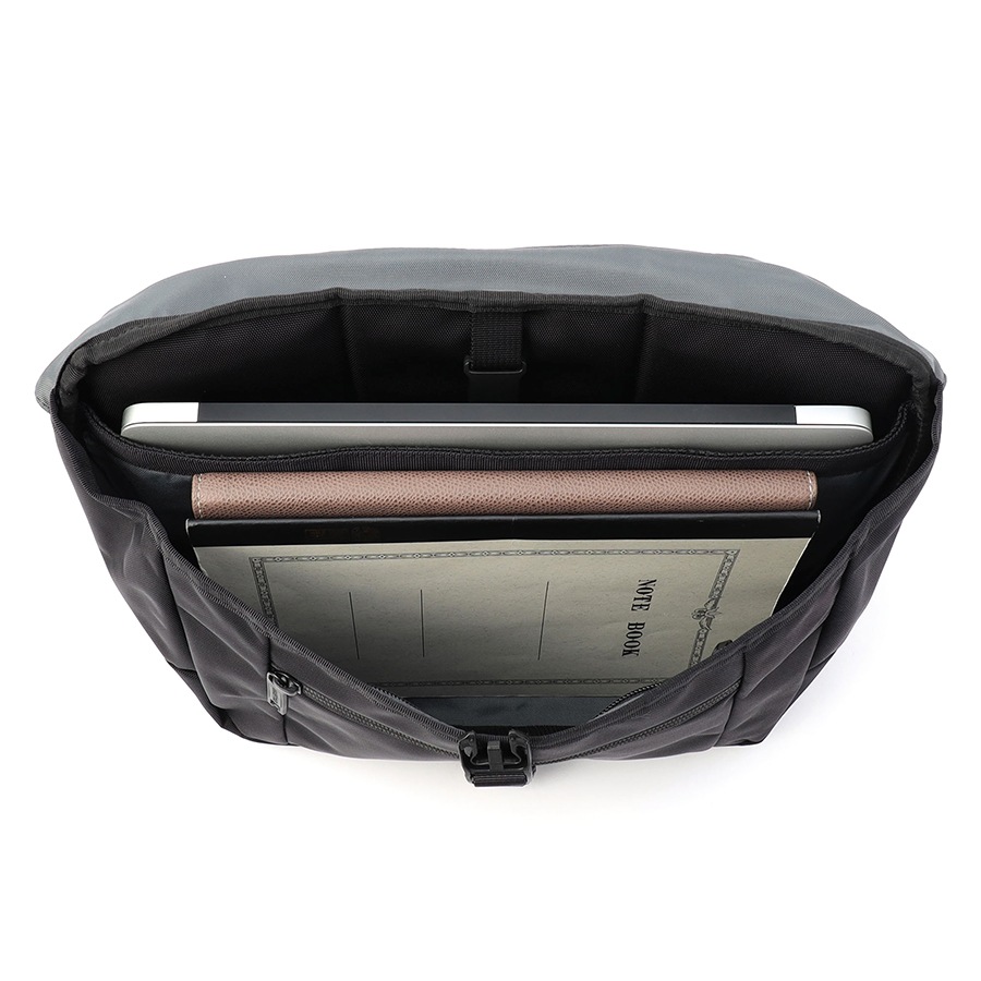 �����٤�Υ٥�ƥ��ա� �֥꡼�ե��� BRIEFING ��å��󥸥㡼�Хå� S MFC MESSENGER S WR �ʥ��顼���֥�å��� BRA243L02