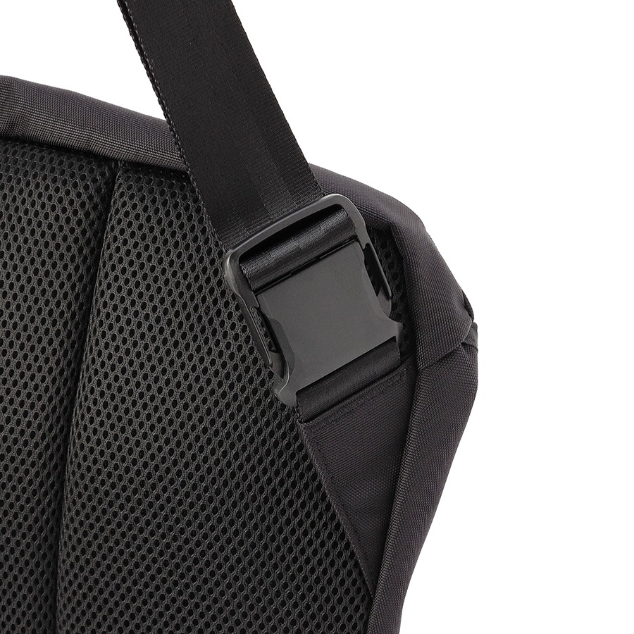 �����٤�Υ٥�ƥ��ա� �֥꡼�ե��� BRIEFING ��å��󥸥㡼�Хå� S MFC MESSENGER S WR �ʥ��顼���֥�å��� BRA243L02