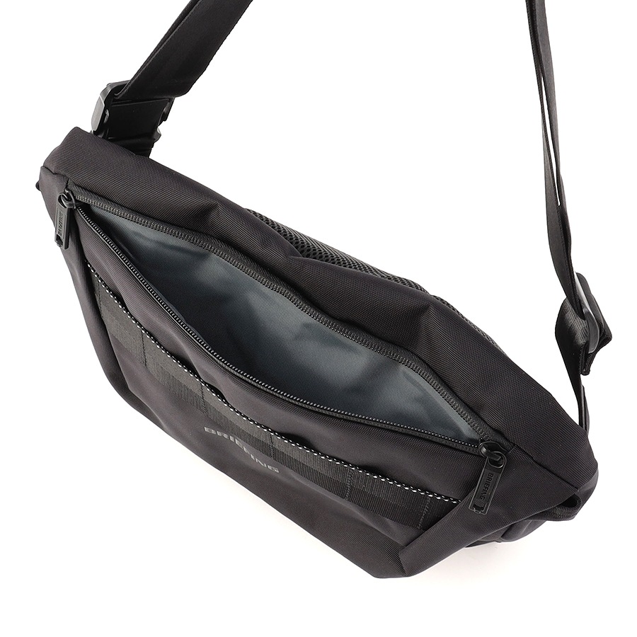 �����٤�Υ٥�ƥ��ա� �֥꡼�ե��� BRIEFING ��å��󥸥㡼�Хå� S MFC MESSENGER S WR �ʥ��顼���֥�å��� BRA243L02