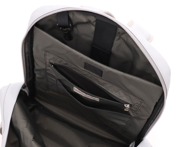 �����٤�Υ٥�ƥ��ա� CIE ���� ����å�3 �Хå��ѥå� �ʥ��顼���饤�ȥ��졼�� 032050