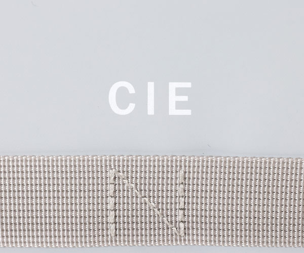 �����٤�Υ٥�ƥ��ա� CIE ���� ����å�3 �Хå��ѥå� �ʥ��顼���饤�ȥ��졼�� 032050