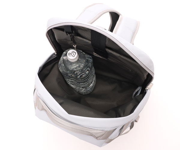 �����٤�Υ٥�ƥ��ա� CIE ���� ����å�3 �Хå��ѥå� �ʥ��顼���饤�ȥ��졼�� 032050