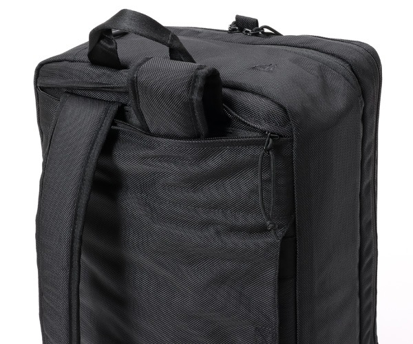 �����٤�Υ٥�ƥ��ա� NEW ERA �˥塼���� �����Х� �桼�ƥ���ƥ� 3WAY �֥꡼�եХå� 26L �ʥ��顼���֥�å��� 14521357