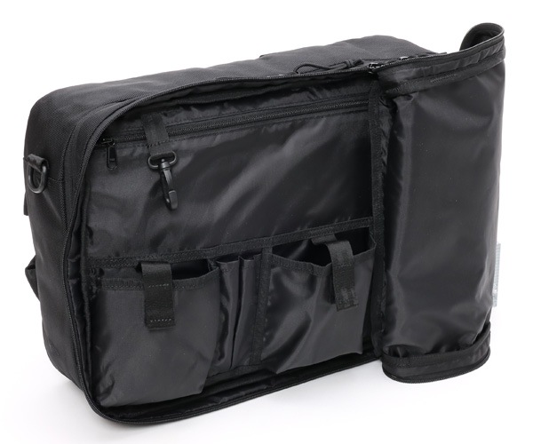 �����٤�Υ٥�ƥ��ա� NEW ERA �˥塼���� �����Х� �桼�ƥ���ƥ� 3WAY �֥꡼�եХå� 26L �ʥ��顼���֥�å��� 14521357