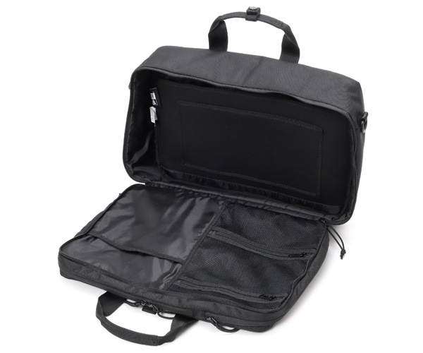 �����٤�Υ٥�ƥ��ա� NEW ERA �˥塼���� �����Х� �桼�ƥ���ƥ� 3WAY �֥꡼�եХå� 26L �ʥ��顼���֥�å��� 14521357