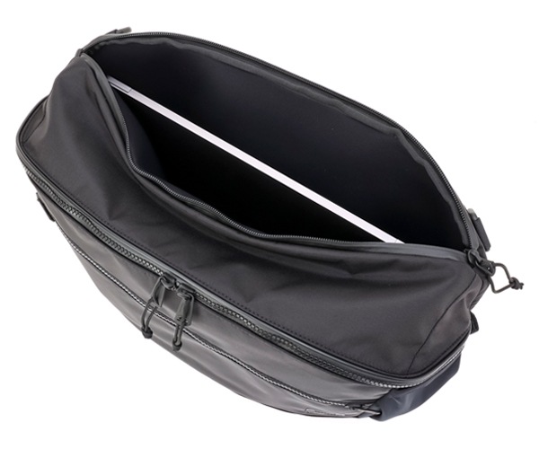 PORTERショルダーバッグ　ブラック PORTER ショルダーバッグ モノグラム/ナイロンショルダー/2WAY