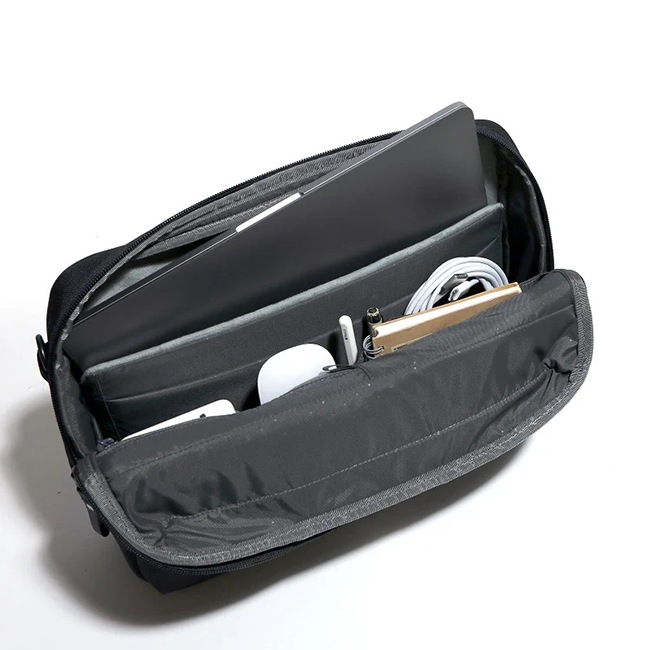 �����٤�Υ٥�ƥ��ա�Incase ���󥱡��� A.R.C. Brief �֥꡼�ե����� �ʥ��顼���֥�å��� 137222053006