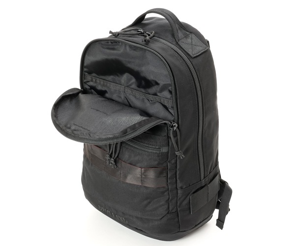 �����٤�Υ٥�ƥ��աۥ֥꡼�ե��� BRIEFING �Хå��ѥå� FREIGHTER ASSAULT PACKER�ʥ��顼���֥�å��� BRA221P06