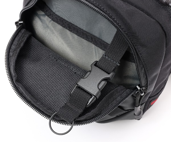 �����٤�Υ٥�ƥ��ա� �֥꡼�ե��� BRIEFING ���������Хå� SQ SHOULDER LE �ʥ��顼���֥�å��� BRA231L15