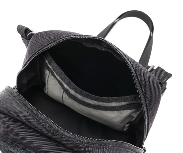 �����٤�Υ٥�ƥ��ա� �֥꡼�ե��� BRIEFING ���������Хå� SQ SHOULDER LE �ʥ��顼���֥�å��� BRA231L15