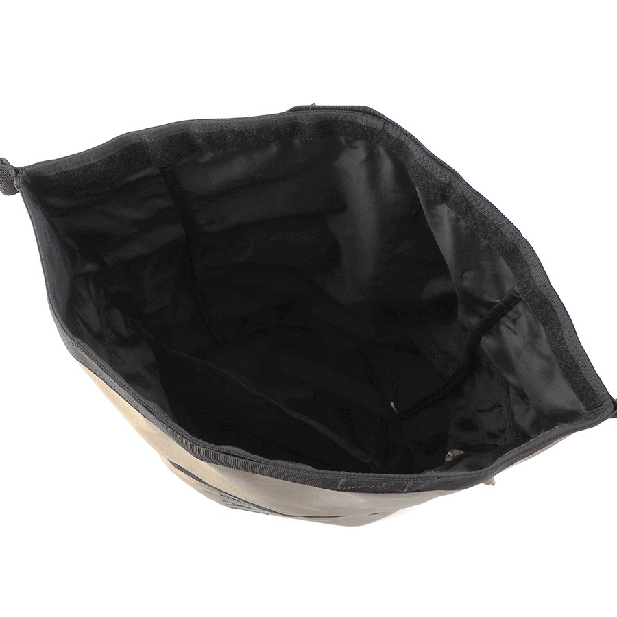 �����٤�Υ٥�ƥ��ա� �֥꡼�ե��� BRIEFING �Хå��ѥå� NEO TRAVELER �ʥ��顼���֥�å��� BRA241P23