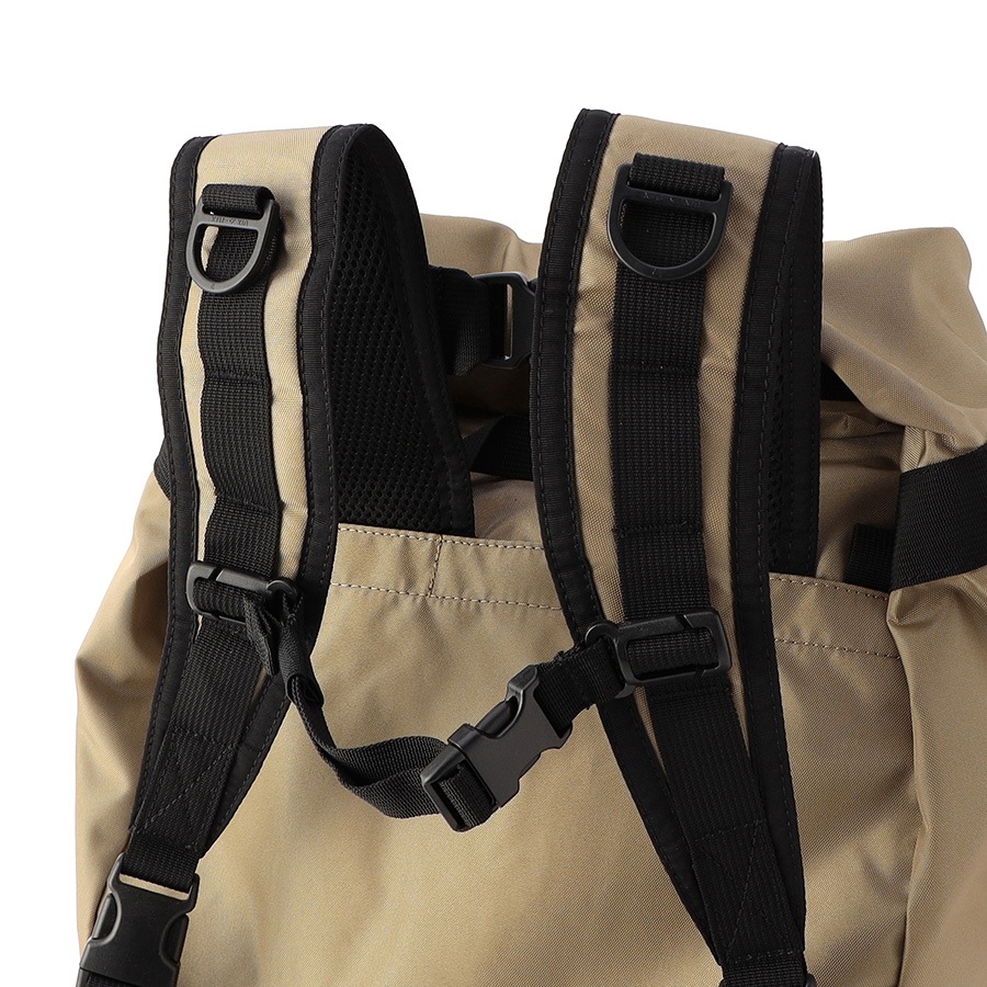 �����٤�Υ٥�ƥ��ա� �֥꡼�ե��� BRIEFING �Хå��ѥå� NEO TRAVELER �ʥ��顼���֥�å��� BRA241P23