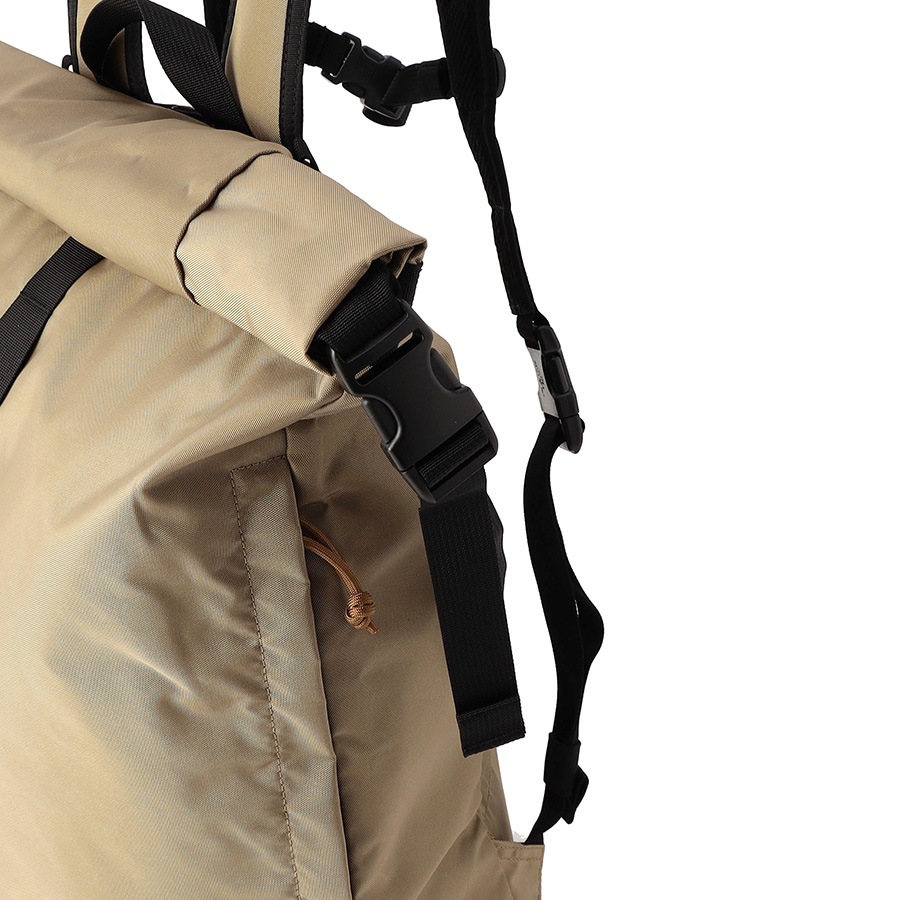 �����٤�Υ٥�ƥ��ա� �֥꡼�ե��� BRIEFING �Хå��ѥå� NEO TRAVELER �ʥ��顼���֥�å��� BRA241P23