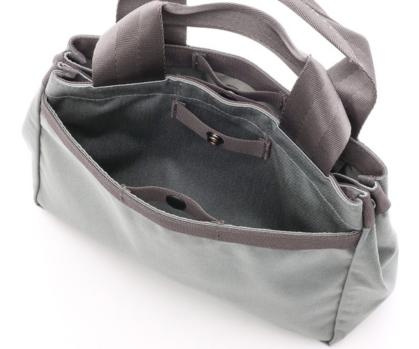 �����٤�Υ٥�ƥ��ա� �֥꡼�ե��� BRIEFING �����ȥȡ��� CLASSIC CART TOTE FD �ʥ��顼���ǥ˥॰�졼�� BRG251T51