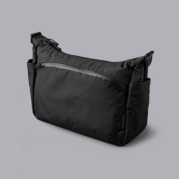�����٤�Υ٥�ƥ��ա� ALPAKA ����ѥ� FLIGHT SATCHEL 11L ����󥰥Хå� �ʥ��顼���֥�å��� 4246